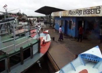 দৌলতদিয়ায় নতুন দুই ফেরিঘাট নিয়ে অনিশ্চয়তা: ঈদযাত্রায় দুর্ভোগের আশঙ্কা