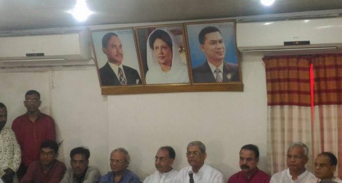 খালেদা জিয়ার ঘরে বড় বড় ইঁদুরঃ মির্জা ফখরুল