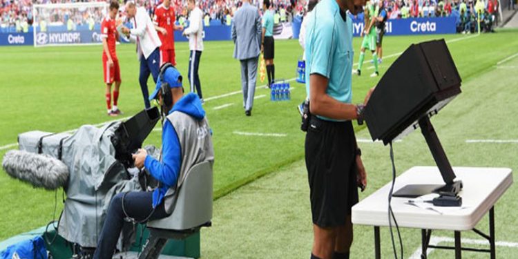 বিশ্বকাপে নতুন সংযোজন ভিডিও রেফারি