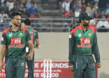 ফিরে গেলেন স্ট্যানিকজাই-নবি