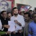 নড়াইল-২ আসন থেকে আ. লীগের মনোনয়ন ফরম নিলেন মাশরাফি