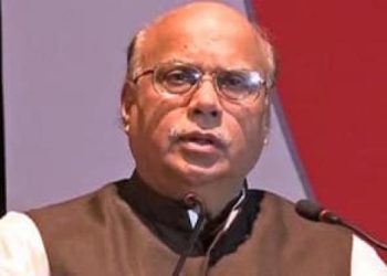 ৭০-এর নির্বাচনের মতো গণজোয়ার সৃষ্টি হয়েছেঃ নাসিম