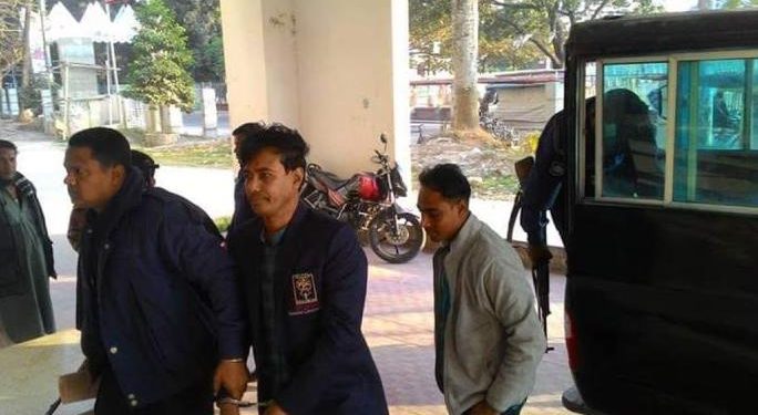 অসত্য খবর প্রকাশ করায় ডিজিটাল নিরাপত্তা আইনে ঢাকা ট্রিবিউন সাংবাদিক  গ্রেফতার (ভিডিও)