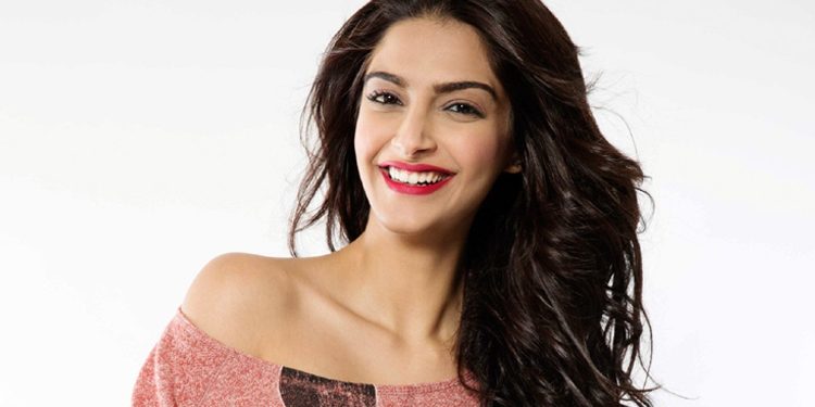 সোনম কাপুরের ‘কোয়ারেন্টাইন বিলাস’