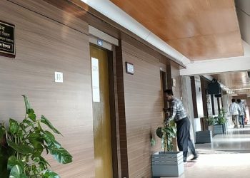 দেশের সব হাসপাতালে করোনা রোগের চিকিৎসার নির্দেশ