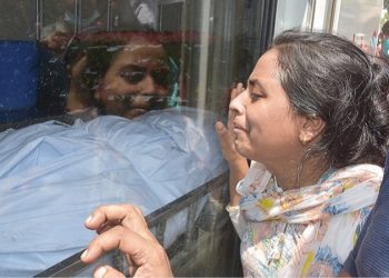 মসজিদে বিস্ফোরণ: তিতাসের আটজন বরখাস্ত