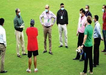 বিসিবির কড়া জবাবে লঙ্কান ক্রীড়ামন্ত্রীর নরম সুর