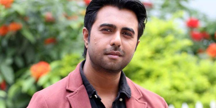 করোনায় আক্রান্ত হয়ে আইসিইউতে অপূর্ব