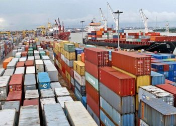 ফের শঙ্কা অর্থনীতিতে