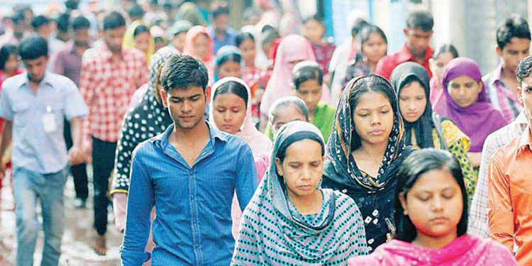 বেকারত্ব হ্রাসই বড় চ্যালেঞ্জ