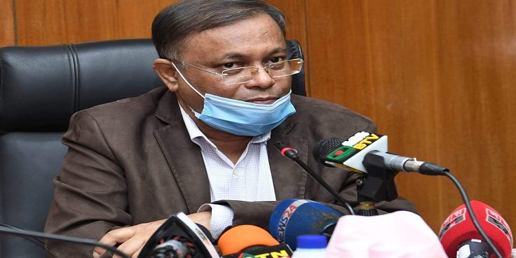 বিএনপি নেতারা আগে ভ্যাকসিন নিতে চাইলে স্বাস্থ্যমন্ত্রীকে অনুরোধ করবেন তথ্যমন্ত্রী