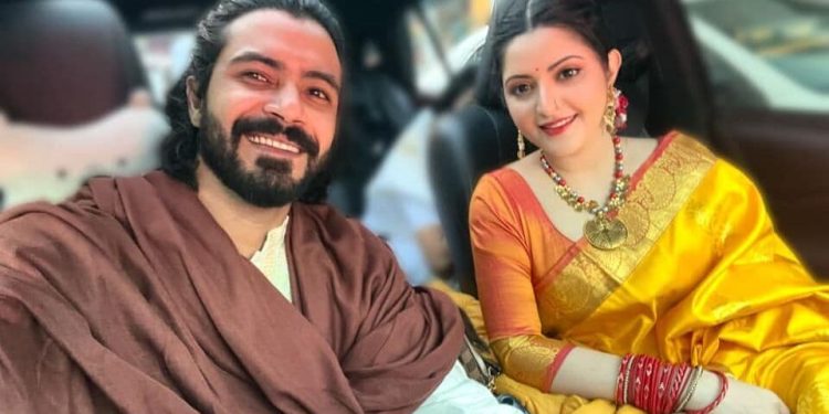 একসাথে দুবাই যাচ্ছেন পরীমণি-রাজ, মান অভিমান কি শেষ?