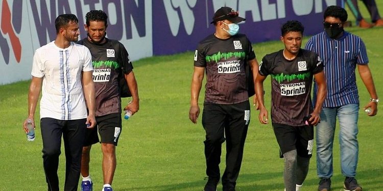 দুঃখ প্রকাশ করেই রক্ষা পেলেন সাকিবরা