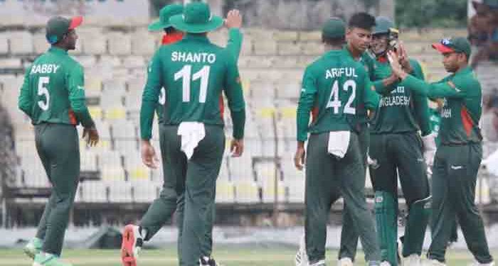 দক্ষিণ আফ্রিকাকে হারিয়ে ফের সমতা বাংলাদেশের