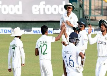 শঙ্কা বুকে চেপে অগ্নিপরীক্ষায় বাংলাদেশ