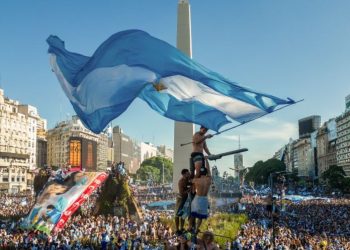 বিশ্বজয়ীদের বরণ করে নিতে আর্জেন্টিনায় আজ জাতীয় ছুটি