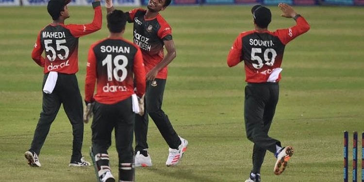 অস্ট্রেলিয়ানদের কাছে মোস্তাফিজ ‘অবিশ্বাস্য’