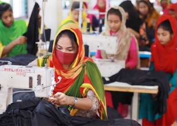 পোশাক রপ্তানিতে ফের দ্বিতীয় বাংলাদেশ