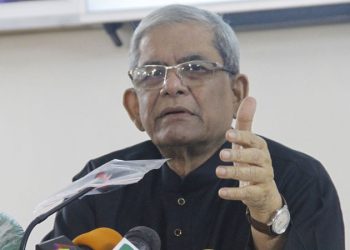 জলবায়ু পরিবর্তন তহবিলের অর্ধেক টাকা লুট করা হয়েছে: মির্জা ফখরুল