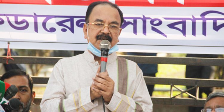 জনগণ নিজেদের ভোট নিজে দিতে চায়: গয়েশ্বর