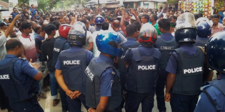 রংপুরে পুলিশ-বিএনপি সংঘর্ষ: ২ হাজার জনের বিরুদ্ধে মামলা